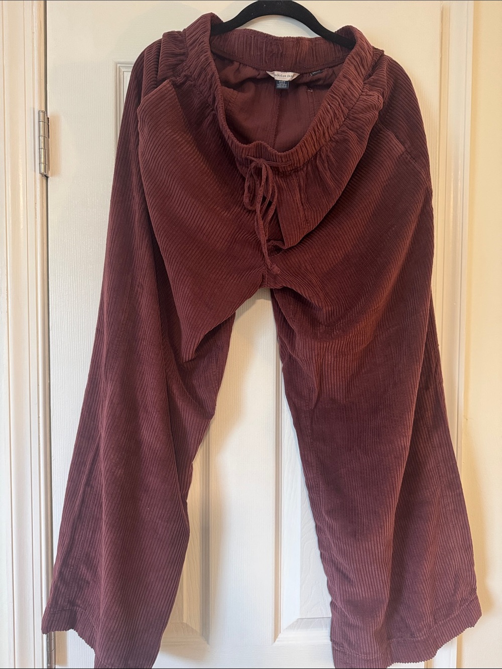 American Eagle Outfitters Wide Leg Corduroy Pants - Deep Burgundy